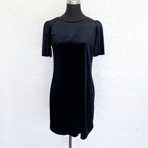 Dorothy Perkins Black Velvet Short Sleeve Cocktail Dress